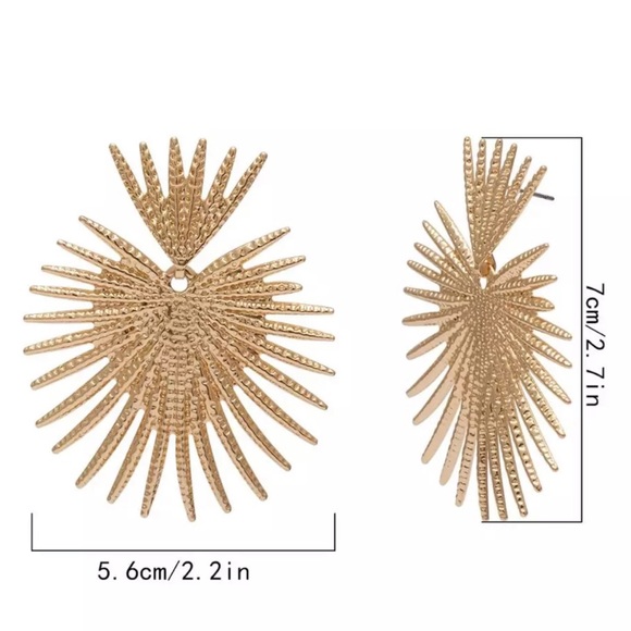 Gold plated big unique earrings - Picture 3 of 5